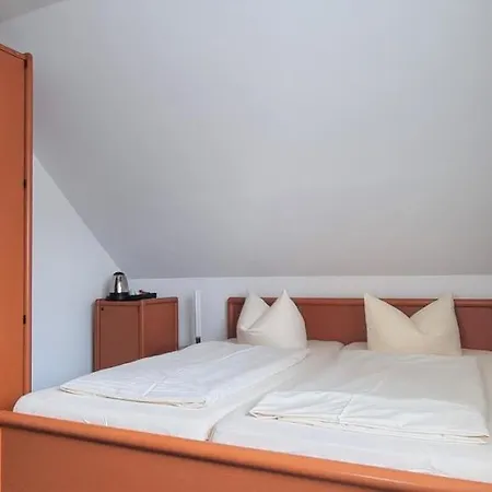 ゼーハルデ ゲストハウス 2*