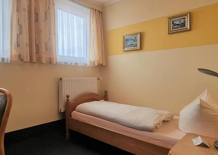 Seehalde בית הארחה 2*