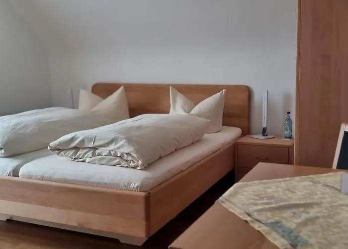 Seehalde בית הארחה 2*