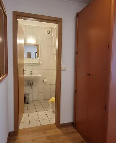 Seehalde בית הארחה 2*