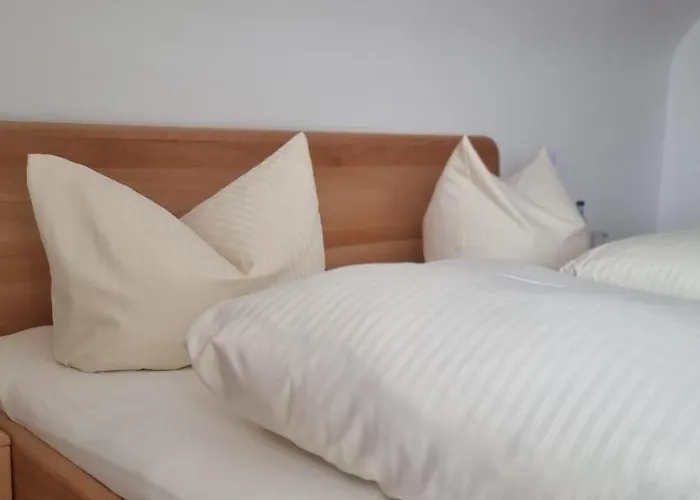 Seehalde בית הארחה